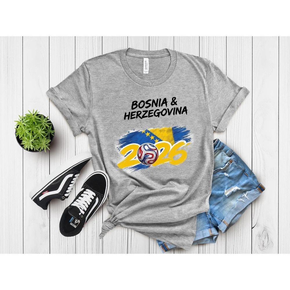 Bosnia 2026 Maglia da Calcio Bosnia ed Erzegovina T-shirt Zmajevi Regalo per Fan Bandiera Bosniaca Maglietta da Calcio Estiva Uomo Cotone T-shirt Y2K