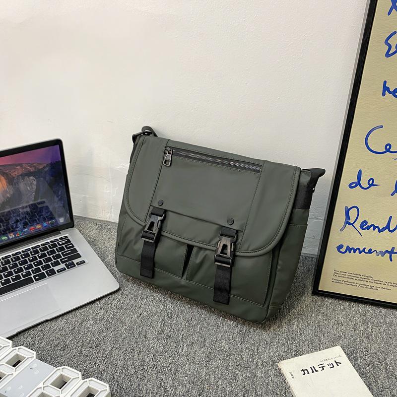 Men's Trendy Large Capacity Japanese Style Crossbody Messenger Bag