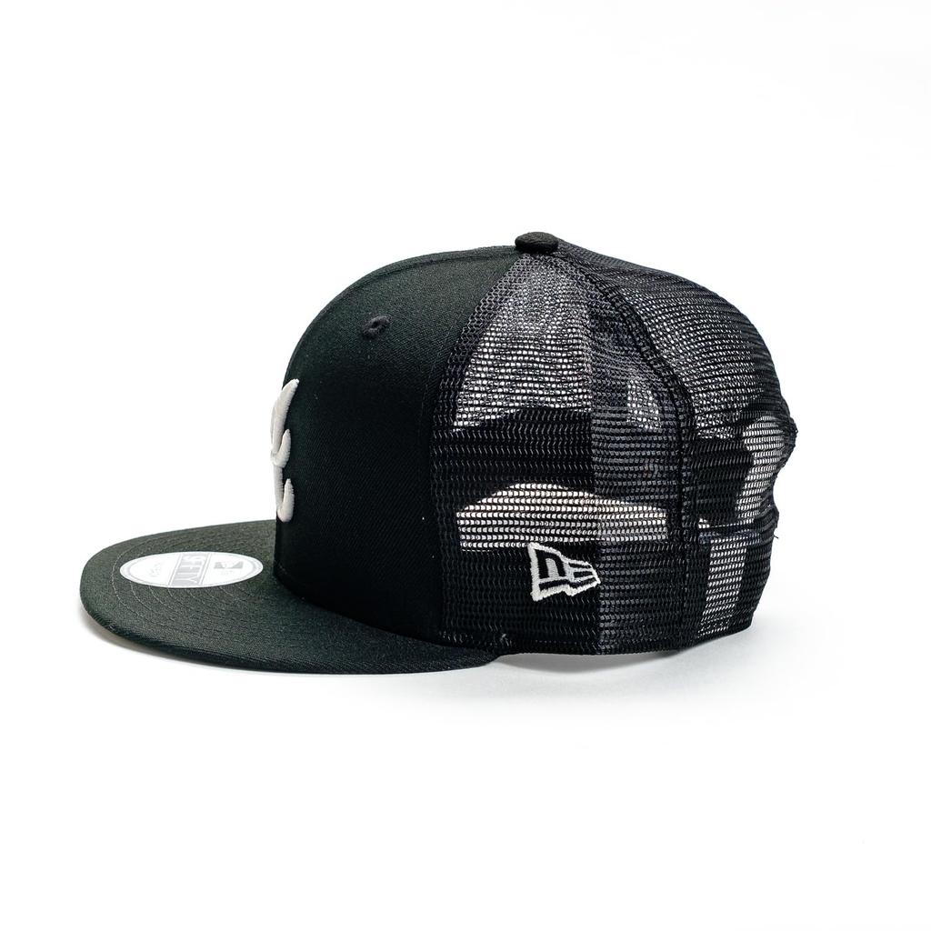 Mesh Cap Snapback 9FIFTY BLACK WHITE MLB Atlanta Braves [New Era] &