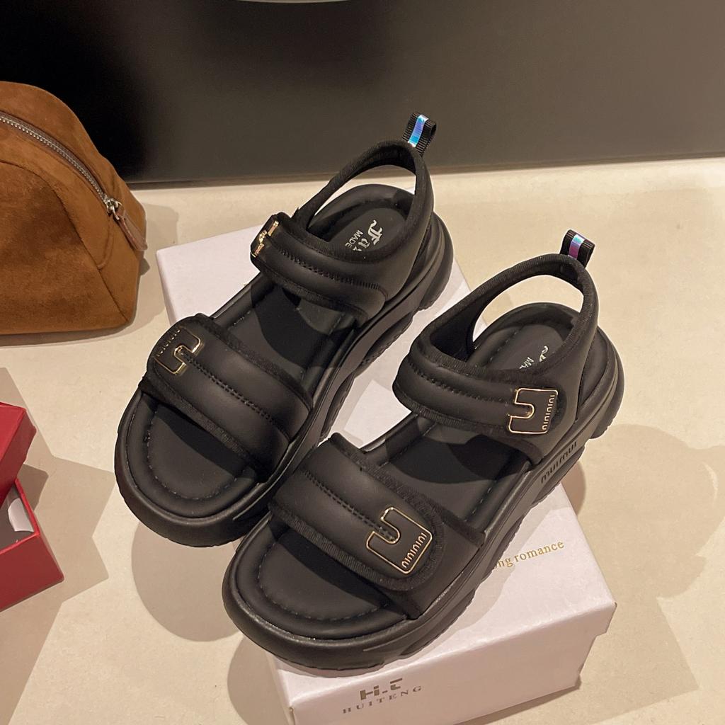 Thick-soled shit-stepping sandals women's 2025 summer new versatile Velcro outer wear non-slip Roman beach muffin shoes