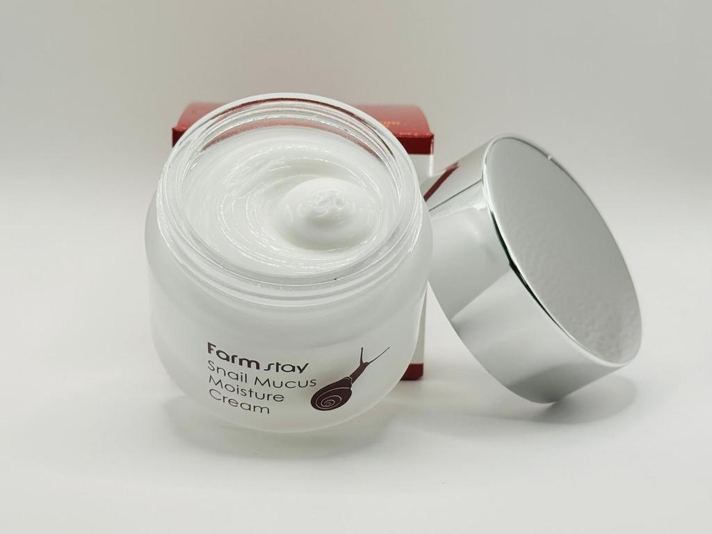 Farmstay Snail Mucus Moisture Cream Daily Moisturizer, 50g