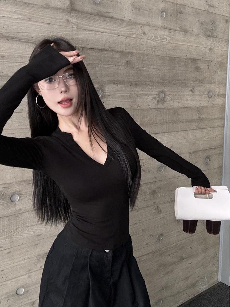 Women's Stylish Half-Open Collar Long-Sleeve Slim-Fit Base Layer T-Shirt - Short, Chic, and Perfect for Autumn/Winter