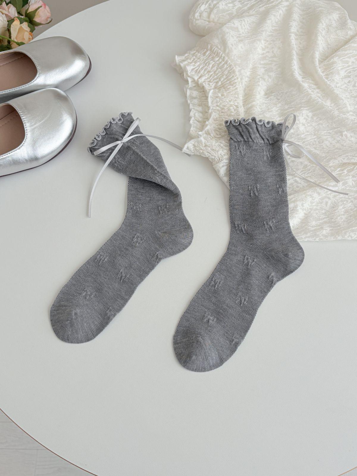 

Mulberry Silk Lace Bow Knot Ballet-Style Mid-Calf Women s Socks - Trendy Japanese Inspired Spring Fashion One Size