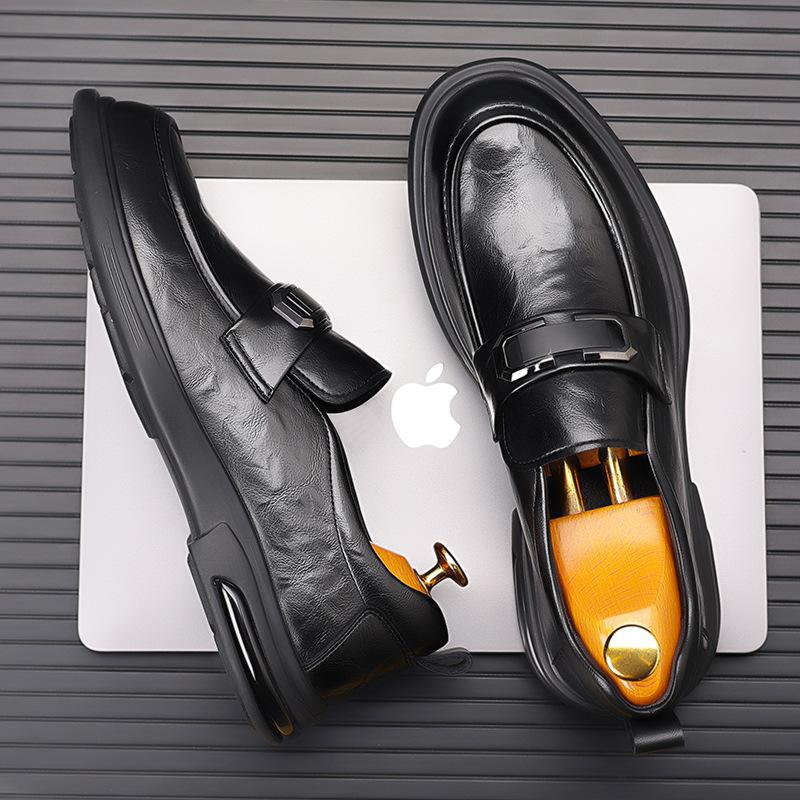 Cowhide loafers men's summer 2025 new trendy men's leather shoes one pedal formal business casual men's shoes