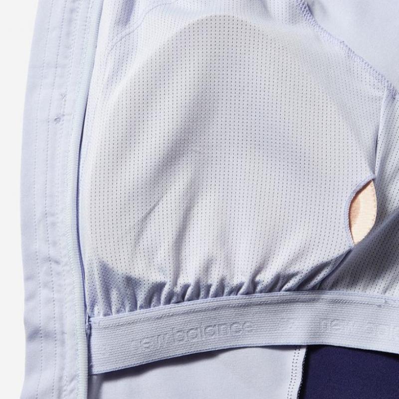 New Balance Women S eSSentialS Zip Up raSh Guard Nbmde2w702