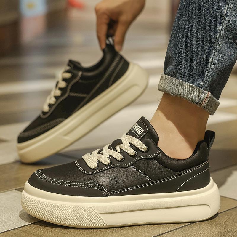 Casual board shoes new autumn and winter youth low-top flat-bottomed sports shoes leather surface breathable