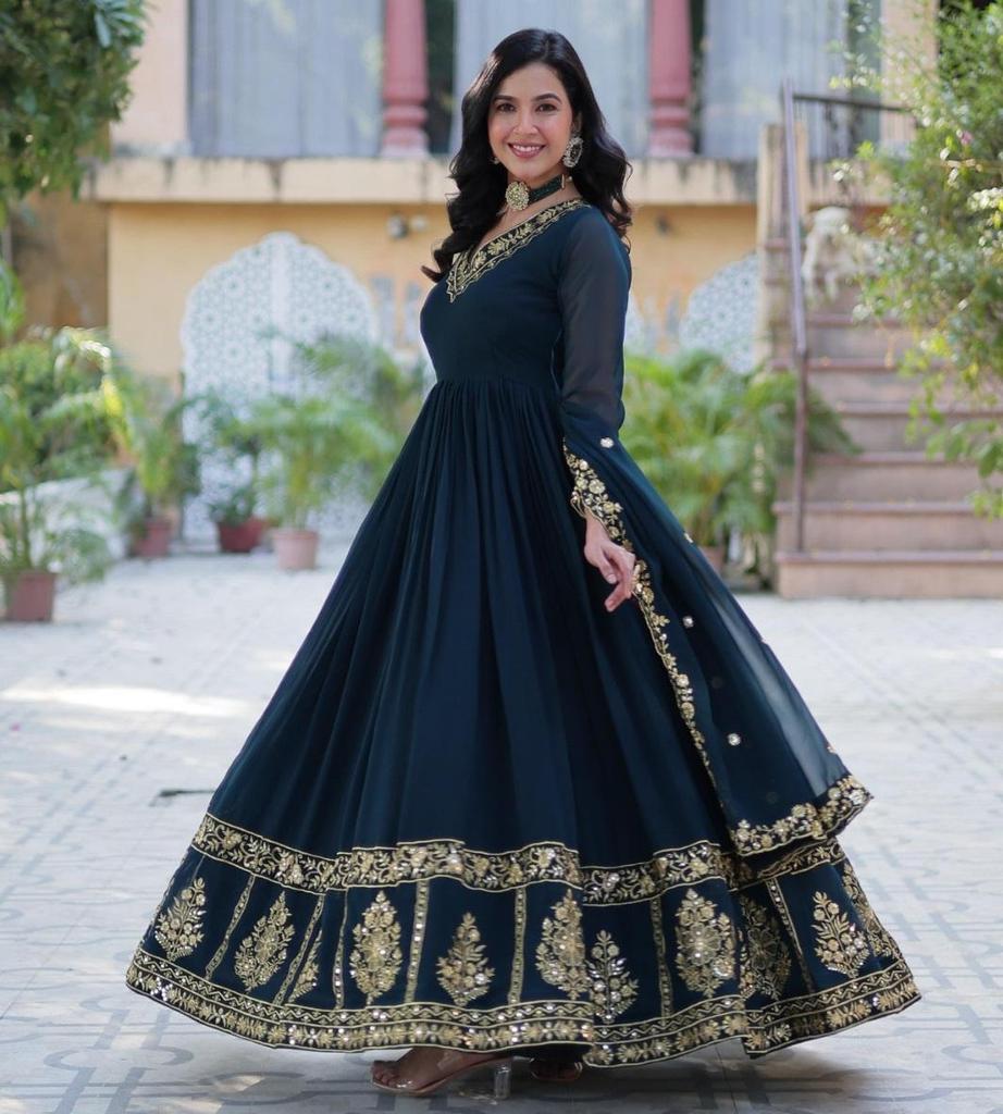 Vestido de diseñador confeccionado con dupatta, conjunto de fiesta, Bollywood, étnico, kurti, indio, pakistaní