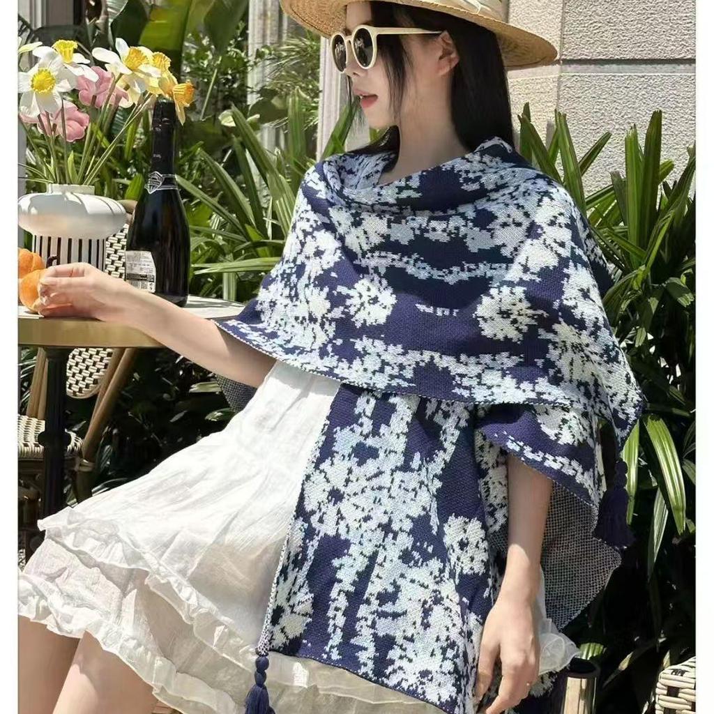 Bohemian Ethnic Women's Shawl: Versatile Travel Cape