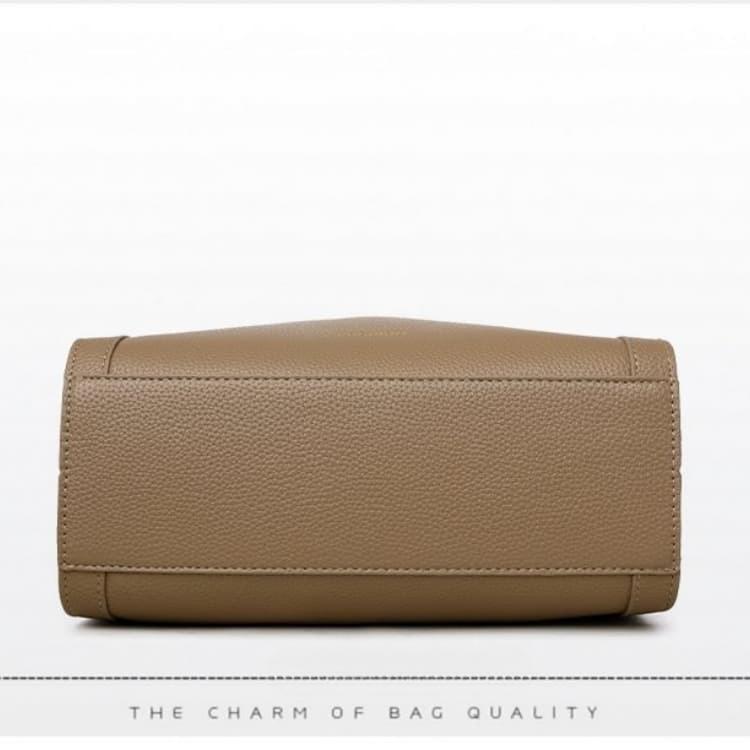 Stylish women's shoulder messenger bag