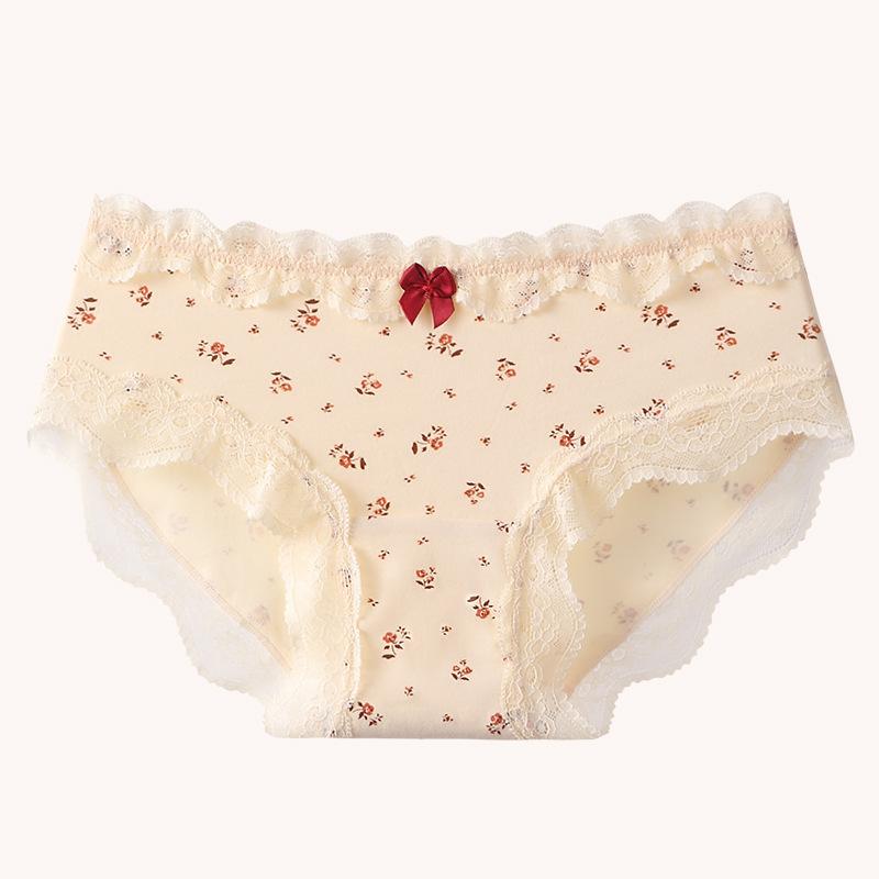 Big Size Lady Spring and Autumn New Wedding Year Red Pure Cotton Lace Lovely No Mark Briefs