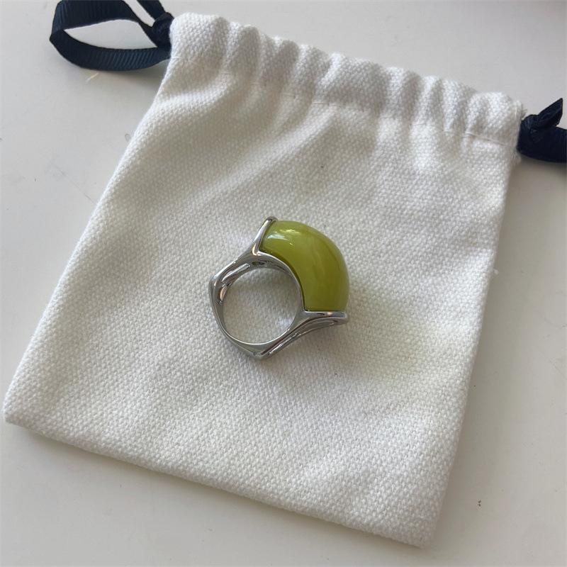 Korean Green Grape Jade Ring: White Gold-Plated Fashionable Women's Copper Ring