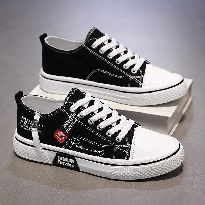 Large size canvas shoes men's 2025 new breathable fashion versatile board shoes men's low-top flat-bottom sports and leisure trendy shoes