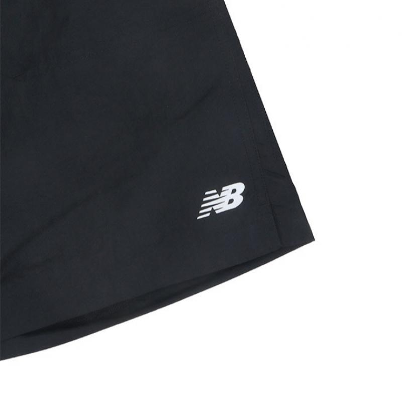 New Balance Shorts Essential Woven 4.5 Length Nbnvfco203 19