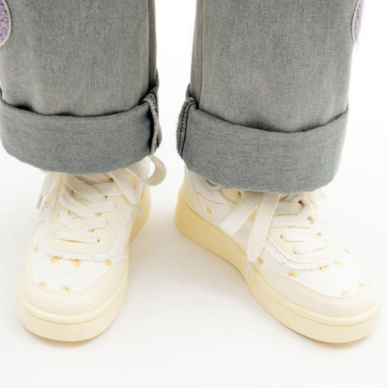 Fashionable and high-value white shoes thick-soled women's shoes student sports shoes versatile casual shoes lightweight sneakers