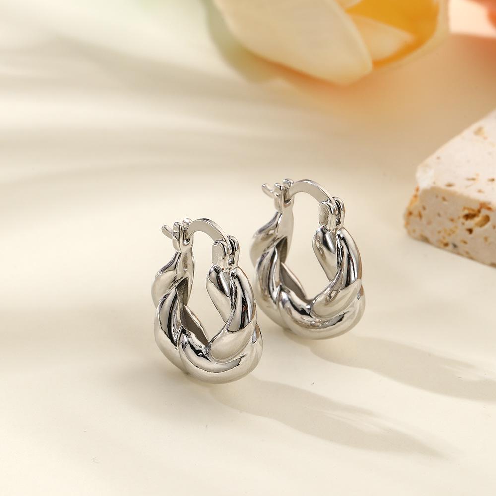 Miedziane kolczyki skręcane platerowane 18-karatowym złotem dla kobiet - Puste, gładkie, na gwint