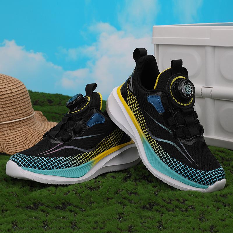 Children's Sports Shoes Are Refreshing and Breathable Mesh, New Boys and Girls Cushioning, Light Rotating Buckle Running Shoes Are In Stock.