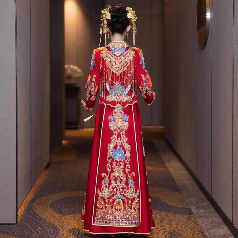 2025 Coroa de Fênix de Veludo Luxuoso e Vestido Xiuhe Nuvem Rosada: Bordado com Miçangas, Vestido de Noiva Estilo Chinês.