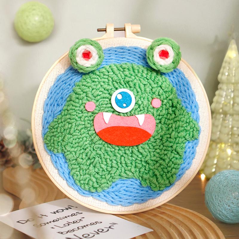 DIY Russian Punch Needle Kit: Couple Ornament Wool Painting Set