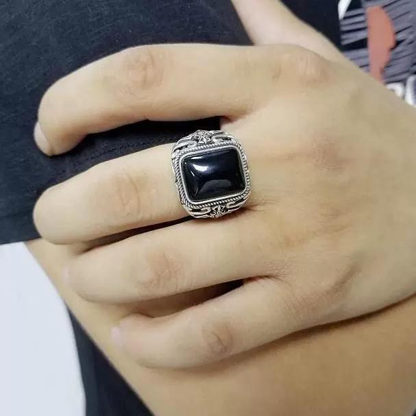 Men's Trendy Black Agate Cross Ring - Retro, Stylish, High-End Open Design