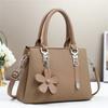 2026 New High-end Handbag Fashionable Atmosphere Simple Large Capacity Shoulder Crossbody Small Square Women's Bag