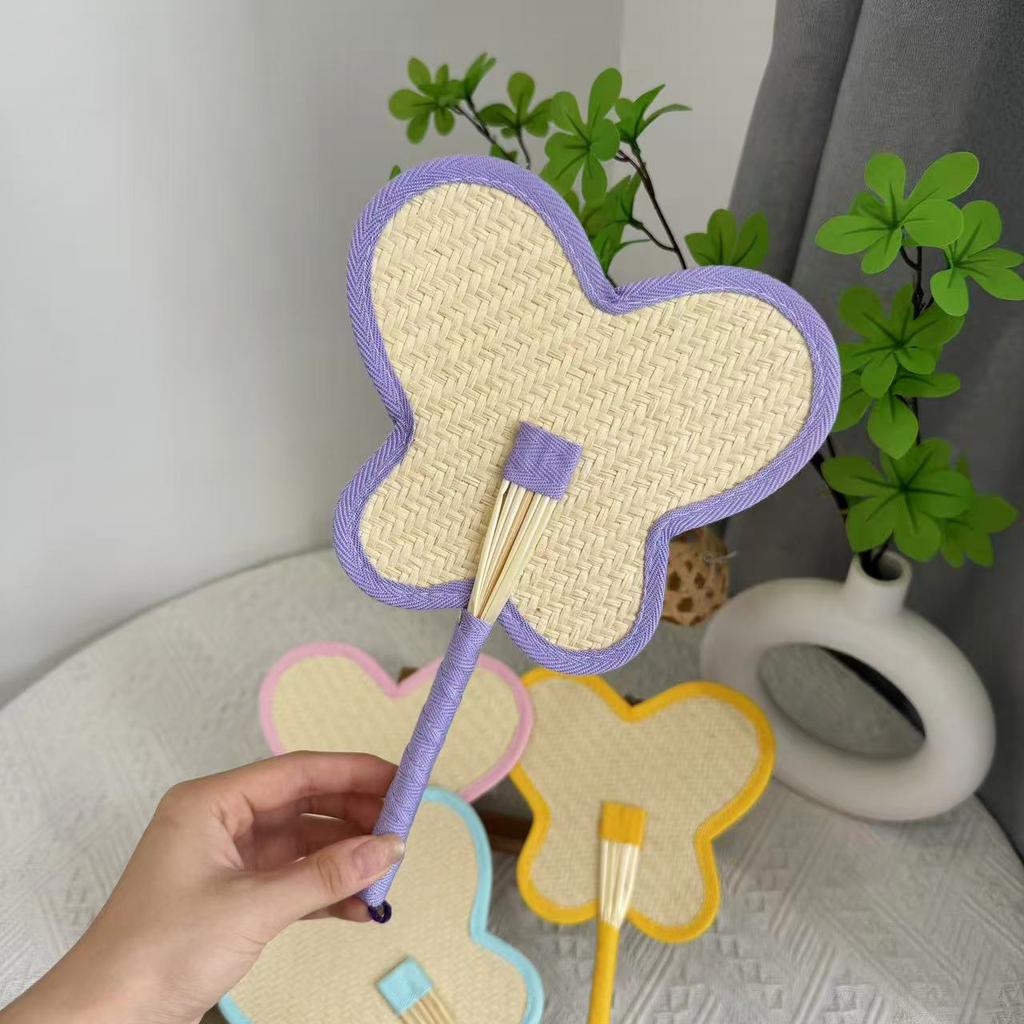 Summer travel with the same group fan, pure handmade portable fan, cute Pu Fan