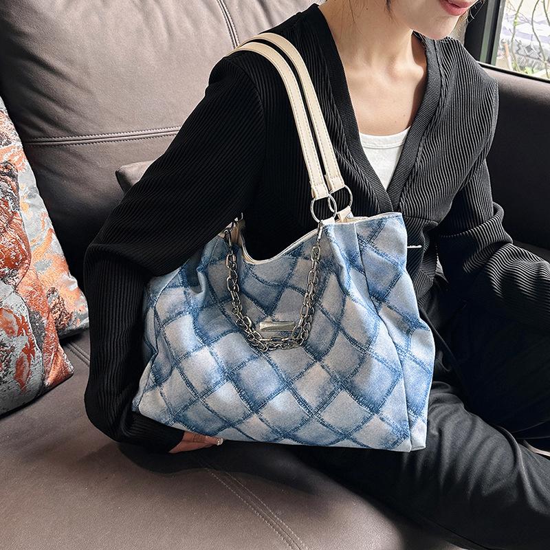 Canvas Bag Women's Large Capacity 2025 New High-end Texture Spring and Summer Versatile Chain Single Shoulder Commuter Tote Big Bag