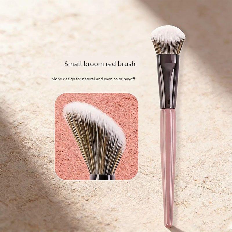 Hua Qianxun Genuine Blush Brush, Angled Stippling Brush, Portable Makeup Artist s Special Powder Foundation Brush, Contour Brush Slanted Blush Brush * 1