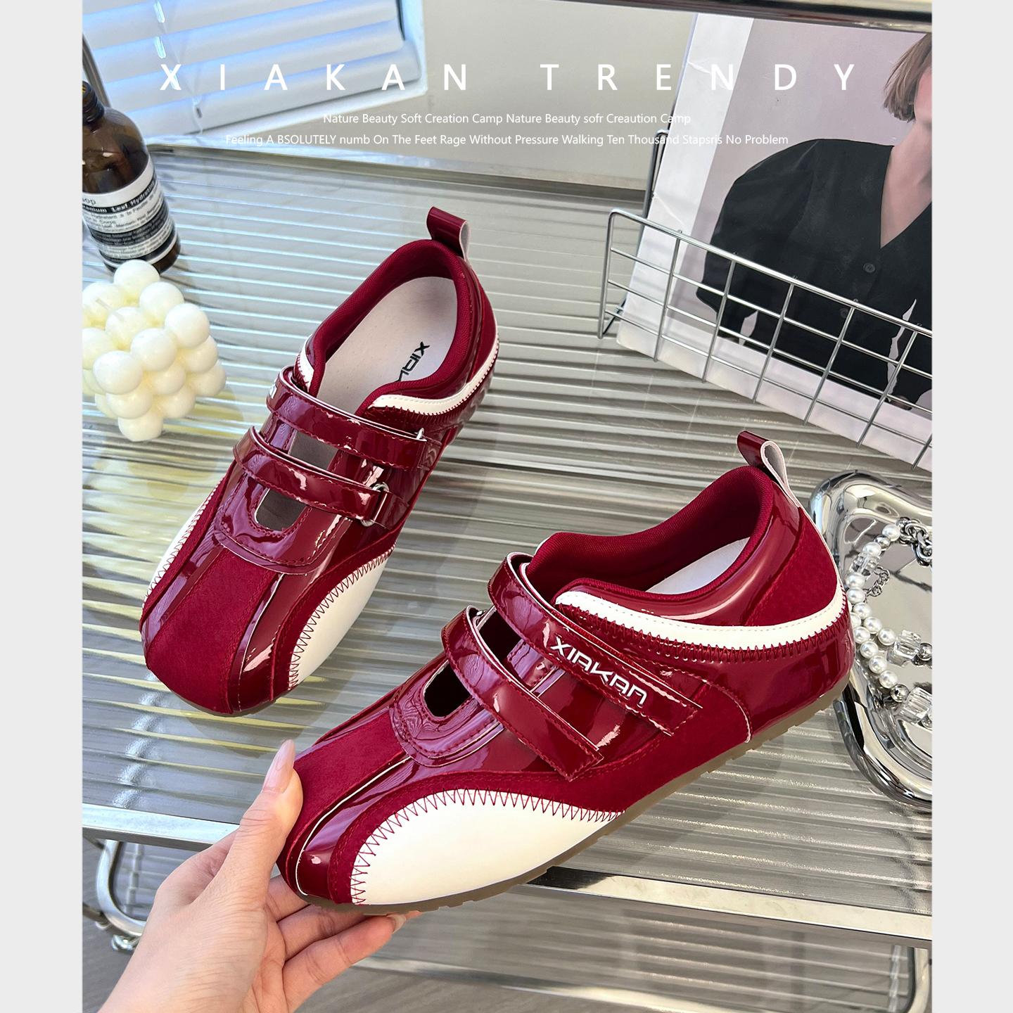 

Blue cabinet, inner height increase Velcro hollow sports Mary Jane shoes women s 2025 summer versatile casual training shoes tide 35 красный