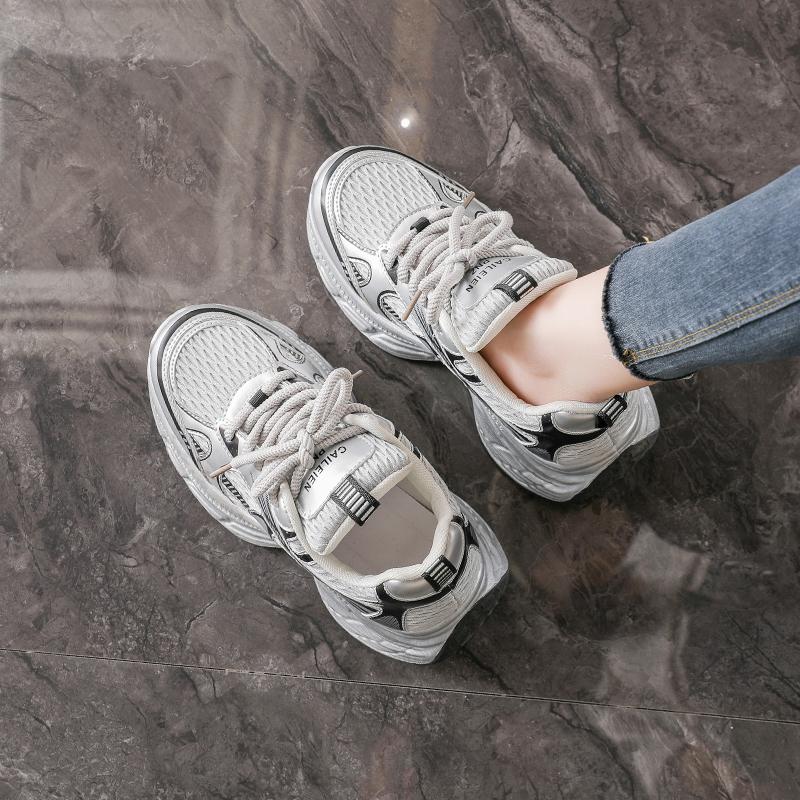Women Casual Platform Shoes Lightweight Comfortable Walking Sneakers for Commuting Travel and Daily Wear