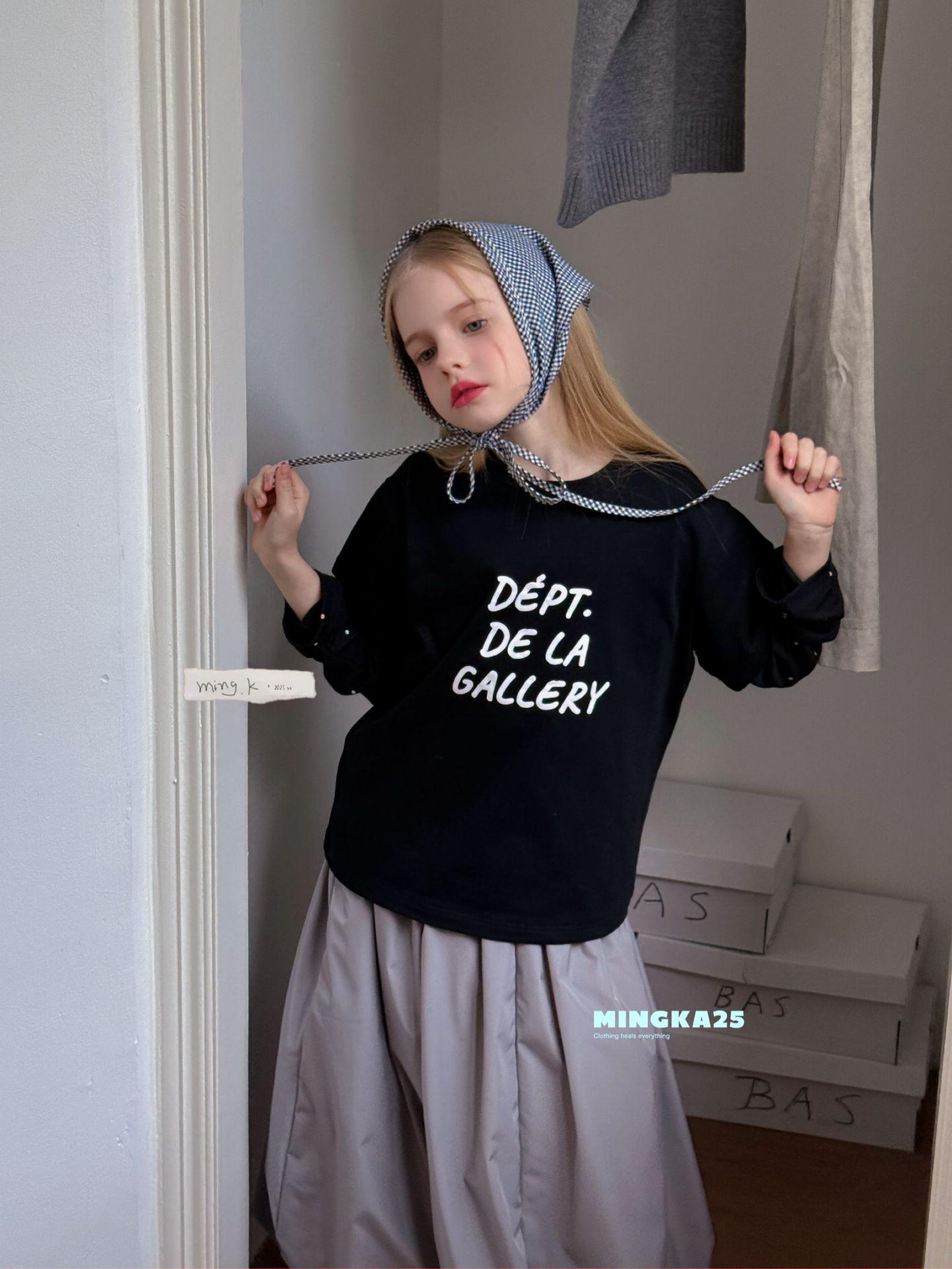 

2025 Весенняя футболка для девочек с длинным рукавом, принтом букв и круглым вырезом, свободного кроя 130cm чёрный