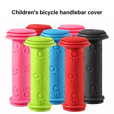 Pohodlné gripy na řídítka kola s protiskluzovou texturou a snadnou instalací. Barevné gripy na řídítka pro dětskou tříkolku.