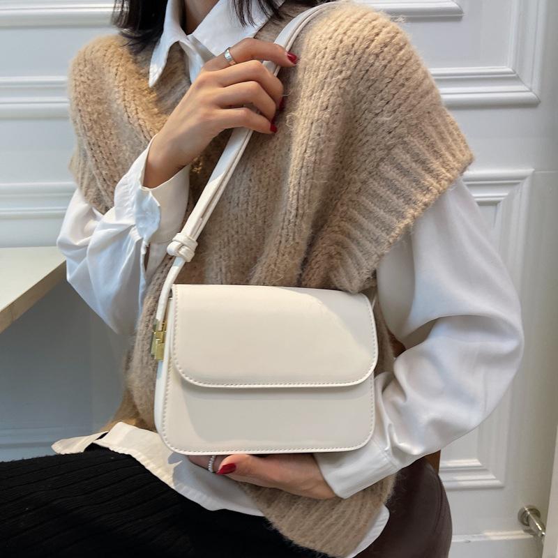 IELGY Design Shoulder Strap Fashionable and Popular Messenger All-match Small Square Bag