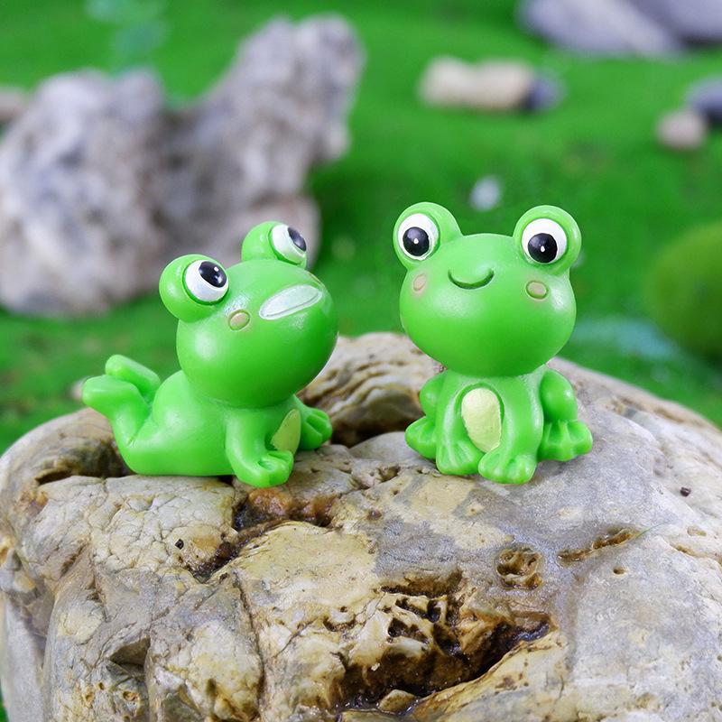 New Resin Frog Miniature Car Ornaments Miniatures Animal Frog Resin Cute Frog Action Figure Micro Landscape Cartoon