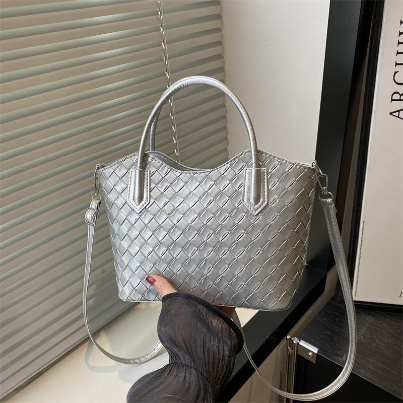 

Fashion handbag New retro woven pattern trendy large capacity versatile shoulder messenger bag