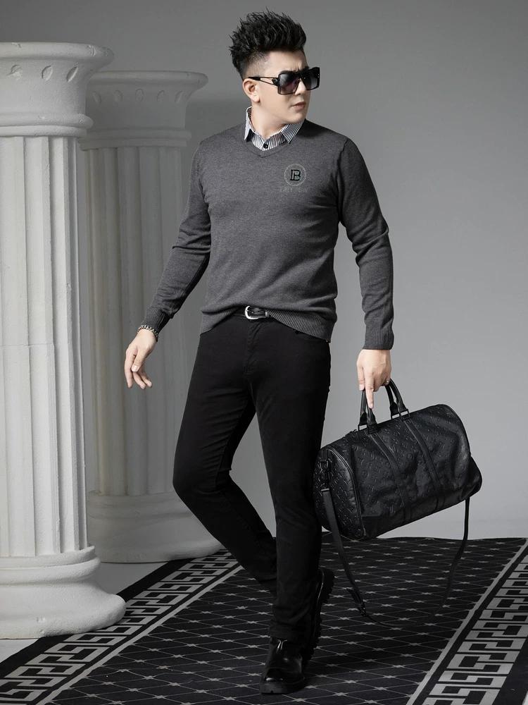 European Style 2025 Autumn and Winter New V-Neck Sweater for Men, Faux Two-Piece Knitwear, Trendy Brand with Gold Stamping, Warm Knitted Sweater