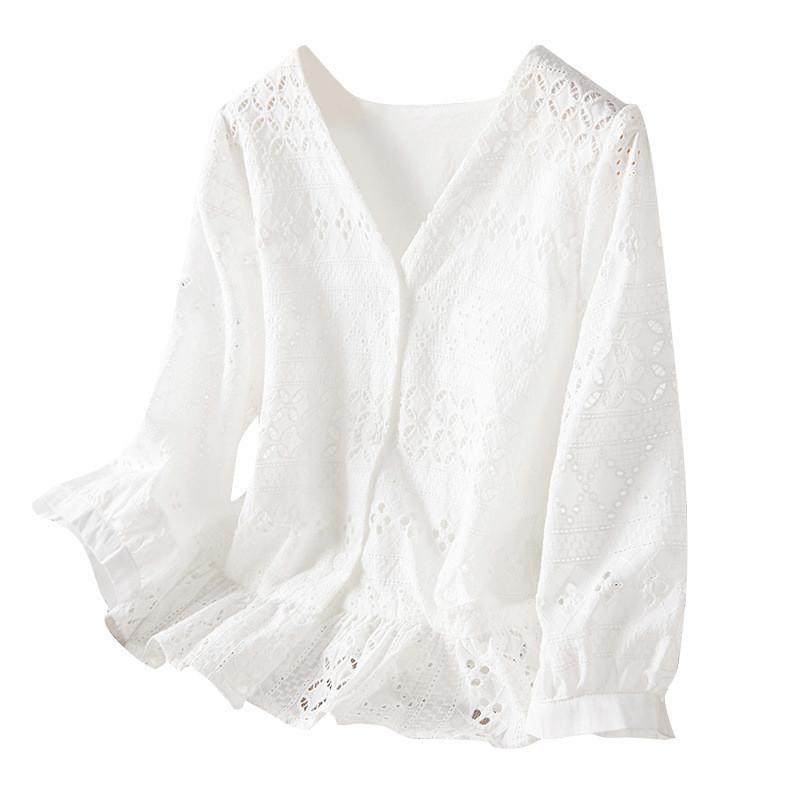 Cotton Embroidered Short Sleeve Shirt For Petite Women With V Neck And Floral Design
