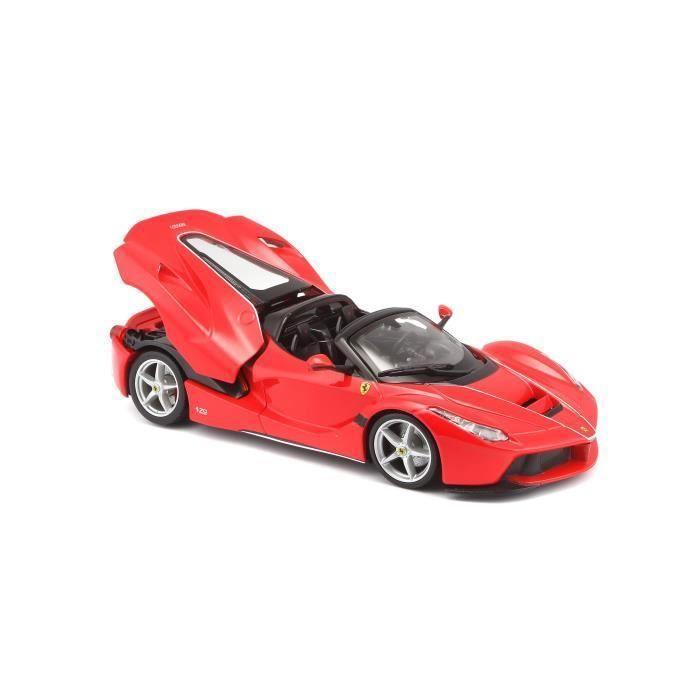 BURAGO Voiture Ferrari en métal Aperta Rouge à l'échelle 1/24ème