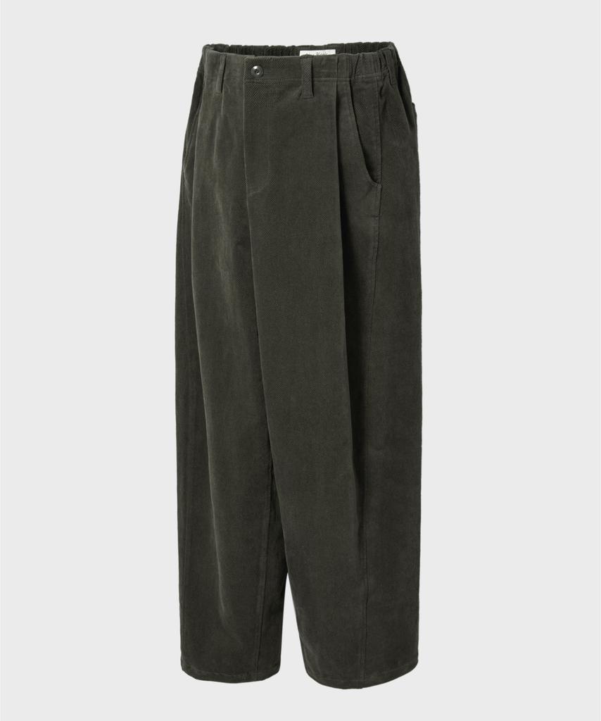 NONBLANK One-Pleat Curved Stitch Pants_Khaki