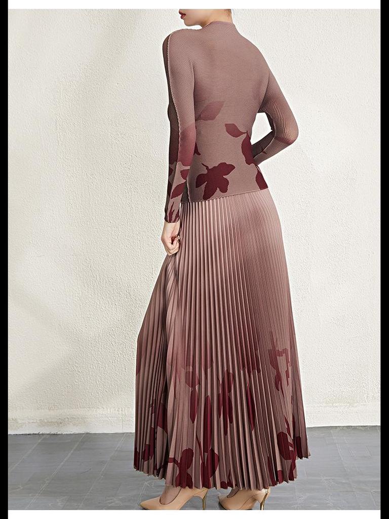 Miyake Women's Stylish Printed Two-Piece Suit: Elastic High-Waist A-Line Skirt & Pleated Top