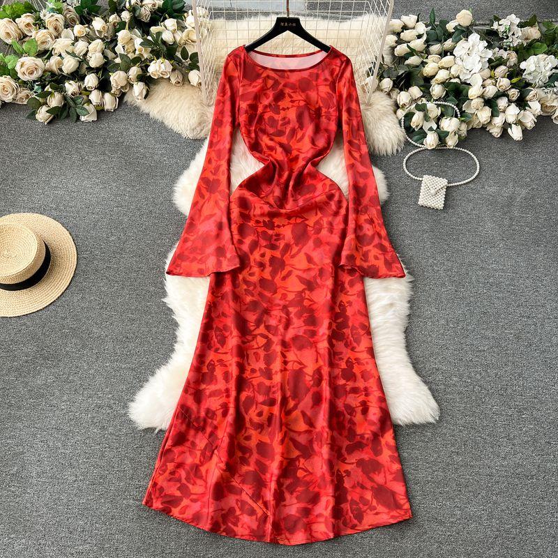 

Fashion Temperament Crew Neck Silm Long Flared Sleeves Skirt Image color L