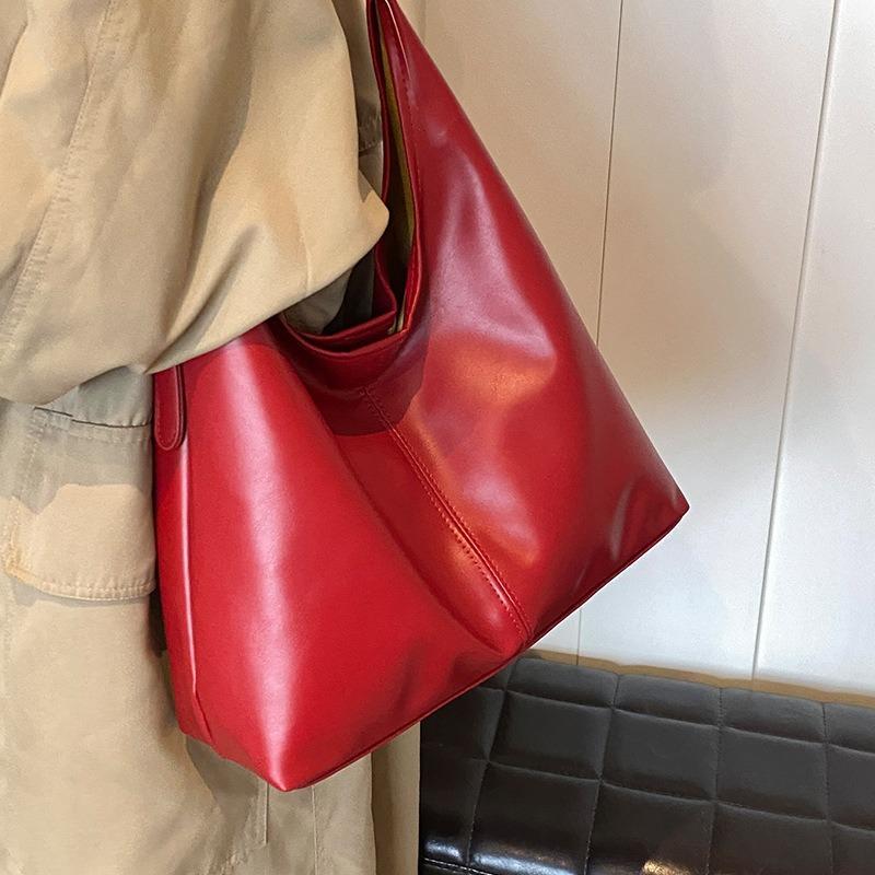Women Large Capacity Premium Texture Commuter Single Shoulder Underarm Tote Bag
