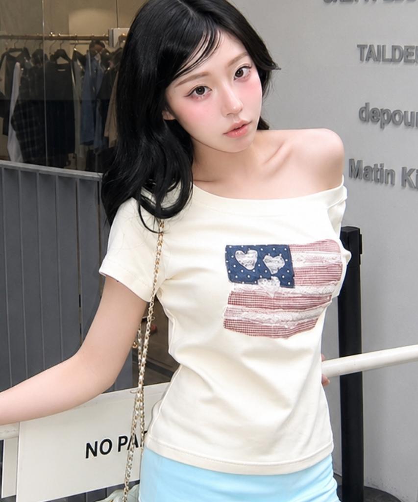 Loginaenloji Usa Banner Lace One Shoulder T-Shirt Cream