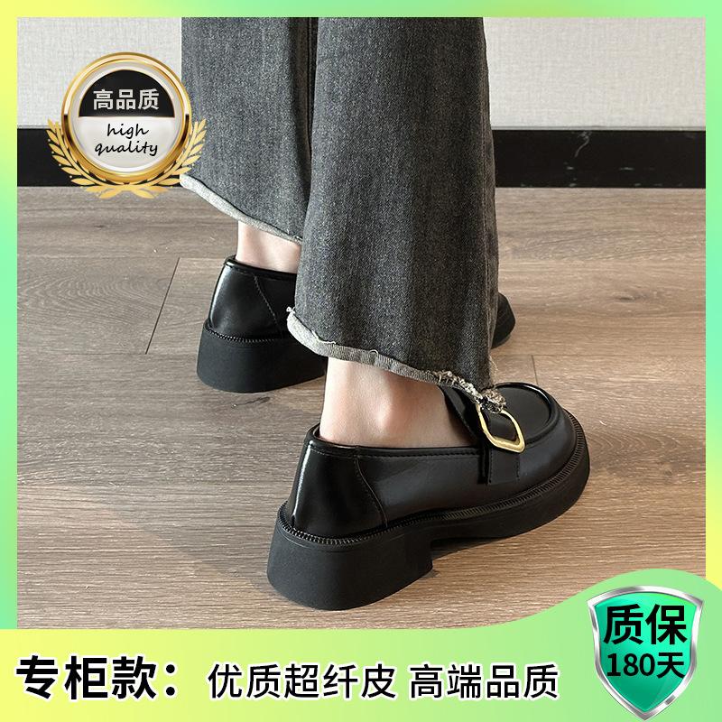 

Женские лоферы на платформе 2025 новая летне-осенняя обувь на плоской подошве, одинарные туфли слипоны, маленькие кожаные туфли в британском стиле, черная женская обувь 40 матовый черный