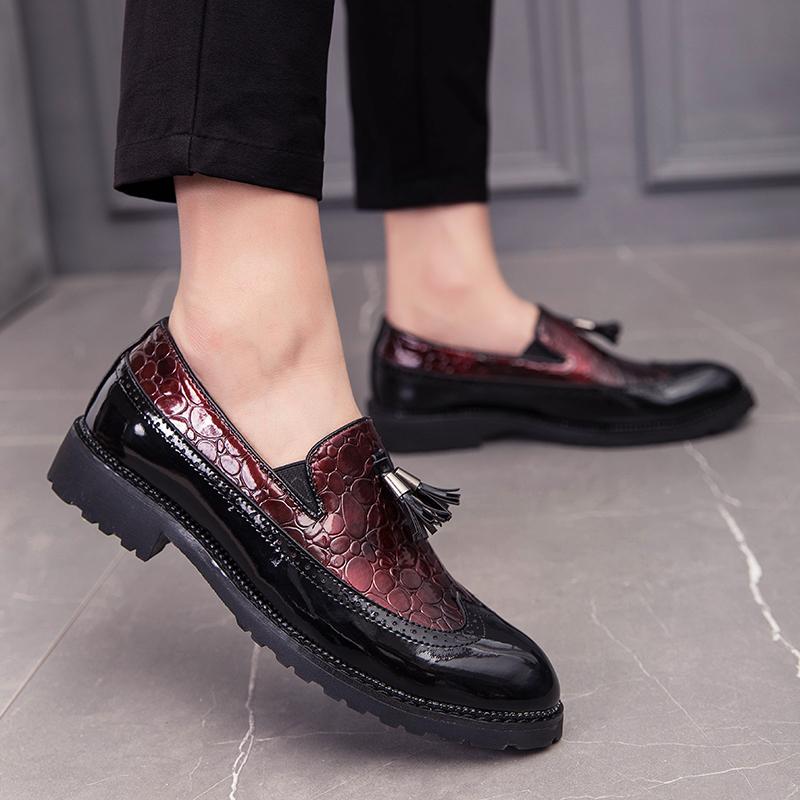 Fashion Leather Loafers Men Shoes Brogue Business Dress Shoes Fashion Platform Shoes Casual Shoes Men Driving Shoes Moccasin