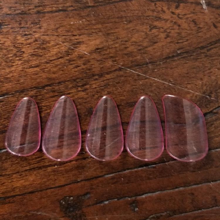 Professionelle Pipa-Nagelplektren Spielzubehör mit sicherem Sitz und glatteren Kanten für schnelle Anschlagtechniken
