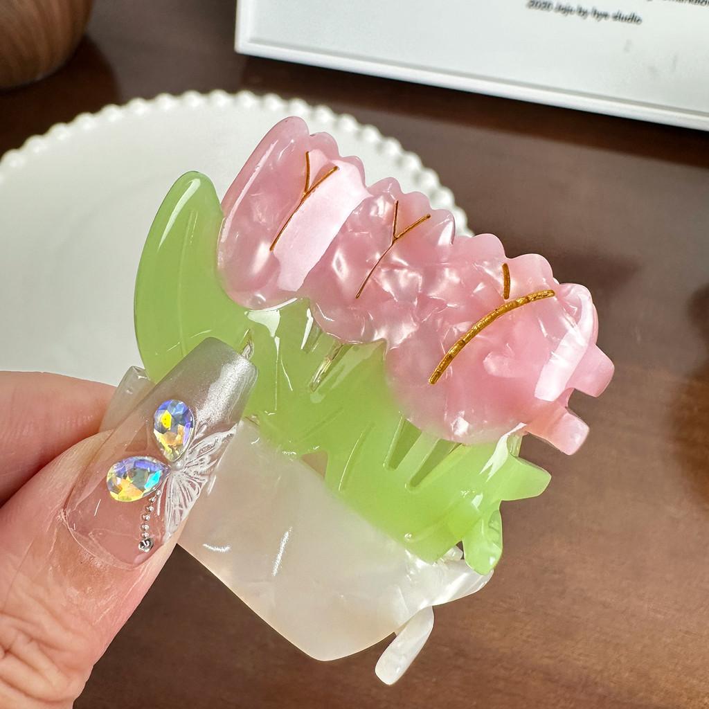 Chic Acetate Hair Claw Clips For Women In Unique Geometric Designs And Colors