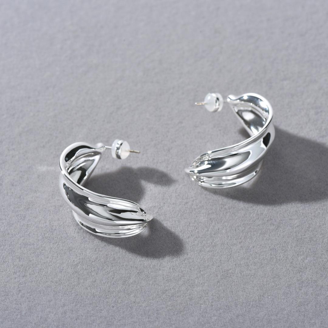 Premium Metal Tide Personality Exaggerated Fashion S925 Silver Needle Stud Earrings C Type Retro Earrings Light Luxury Earrings