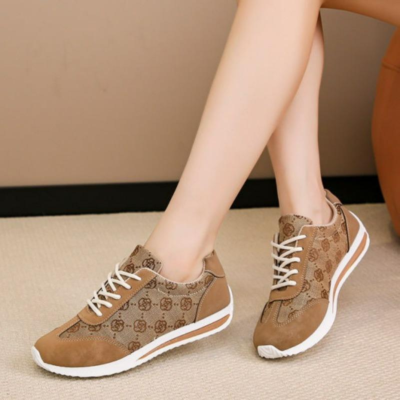 

Кросівки. Жіночі дихаючі кольорові кросівки. Повсякденне взуття на шнурівці. Біле взуття 38 хакі