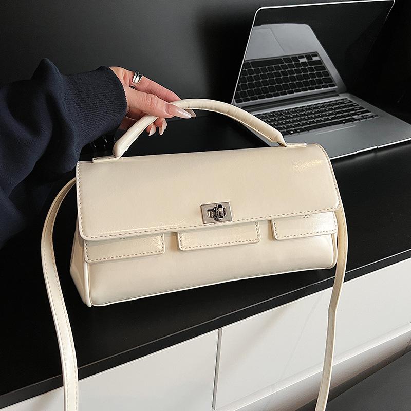 New Fashion Versatile Handbag Commuter Shoulder Crossbody Bag