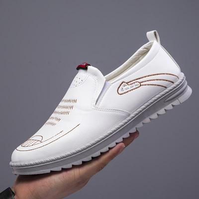 Jesienne nowe małe skórzane buty miękkie dno miękka powierzchnia Casual buty Doudou męska wersja koreańska modne buty do jazdy samochodem oddychające